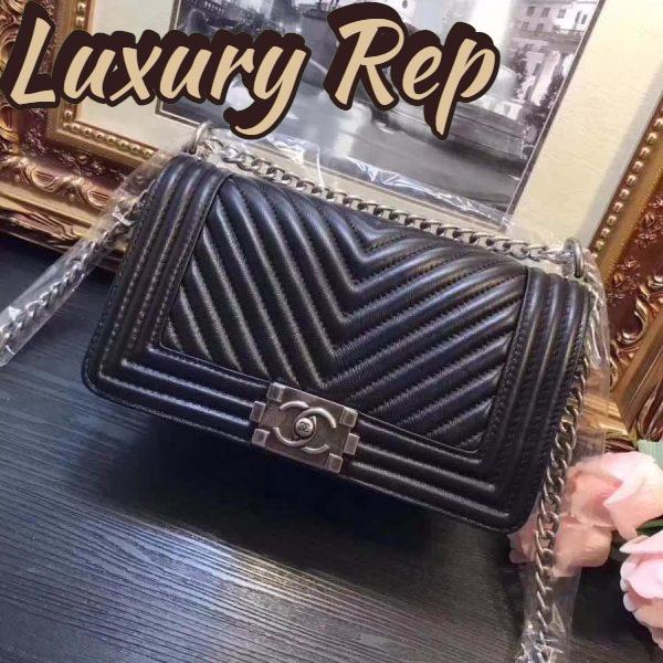 Replica Chanel Boy Chanel Handbag in Chevron Quilted Calfskin Leather-Black 3